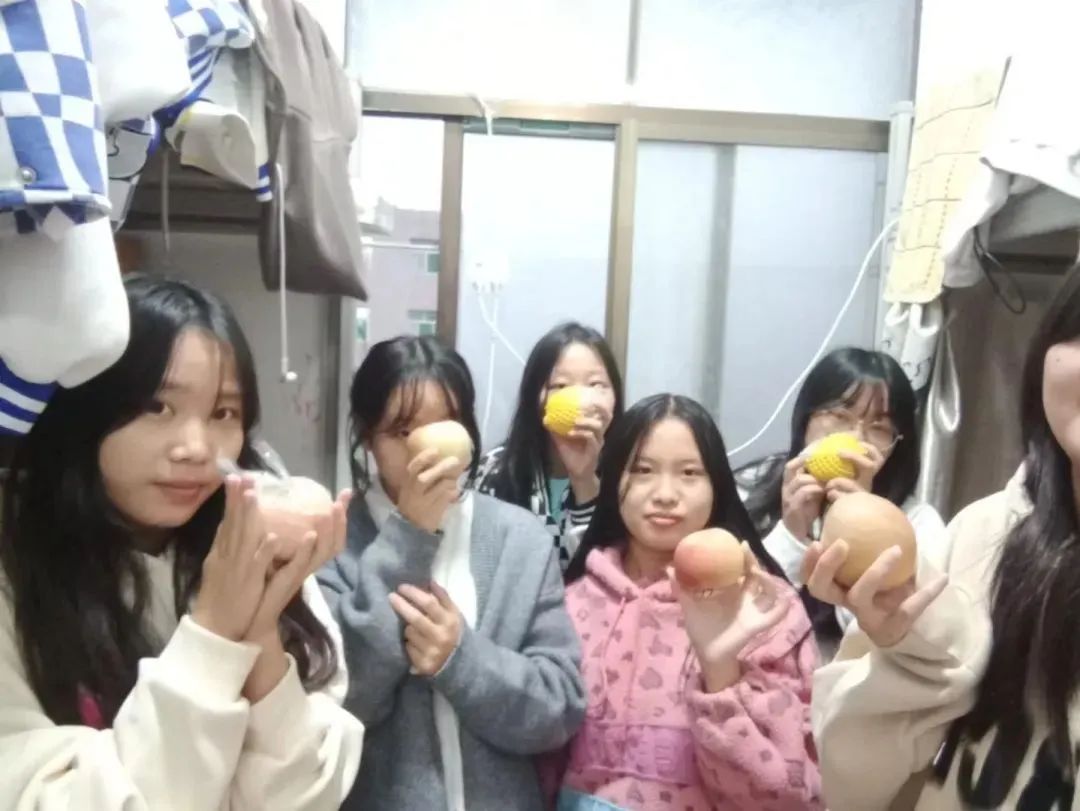 我们的战“疫”故事丨爱心水果暖校园，共抗疫情有温暖