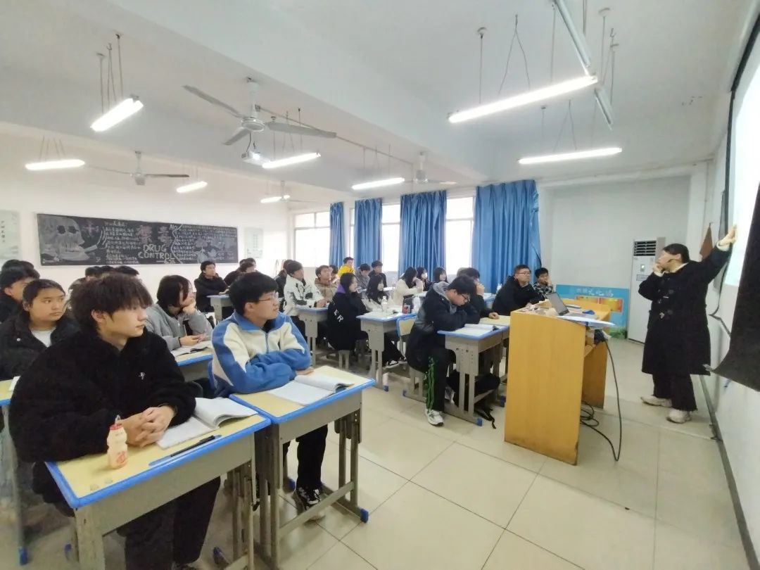 你好，新学期丨“兔”飞猛进，未来可期